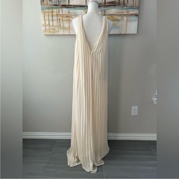 Reformation Rafina dress - Picture 2 of 16